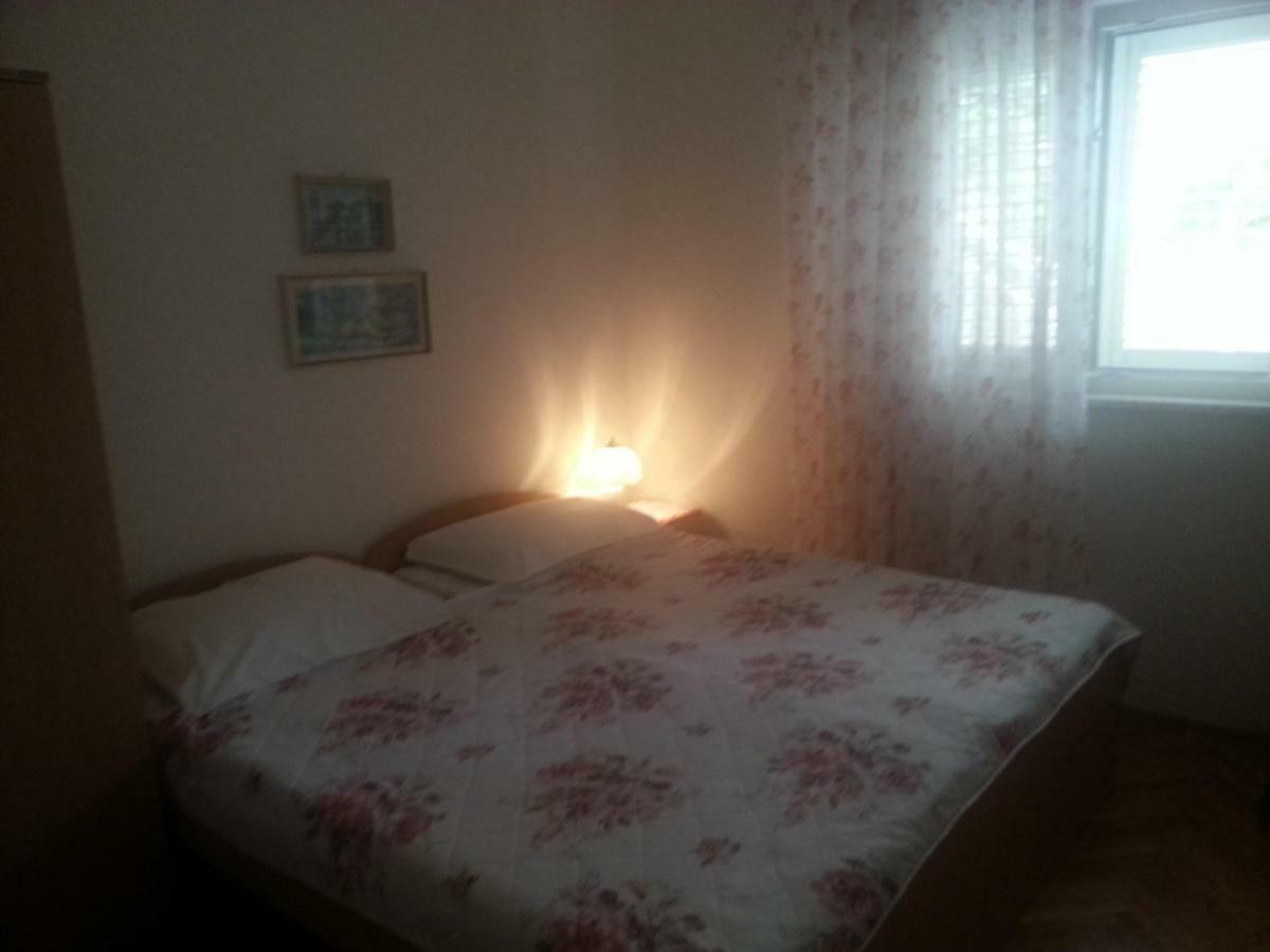 Apartmani Milisa L Примоштен Экстерьер фото